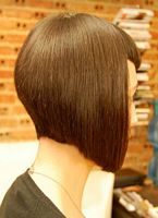 fryzury krótkie - uczesanie damskie z włosów krótkich zdjęcie numer 74